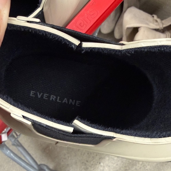 Everlane Cream and Black Chelsea Rain Boots - Picture 2 of 4